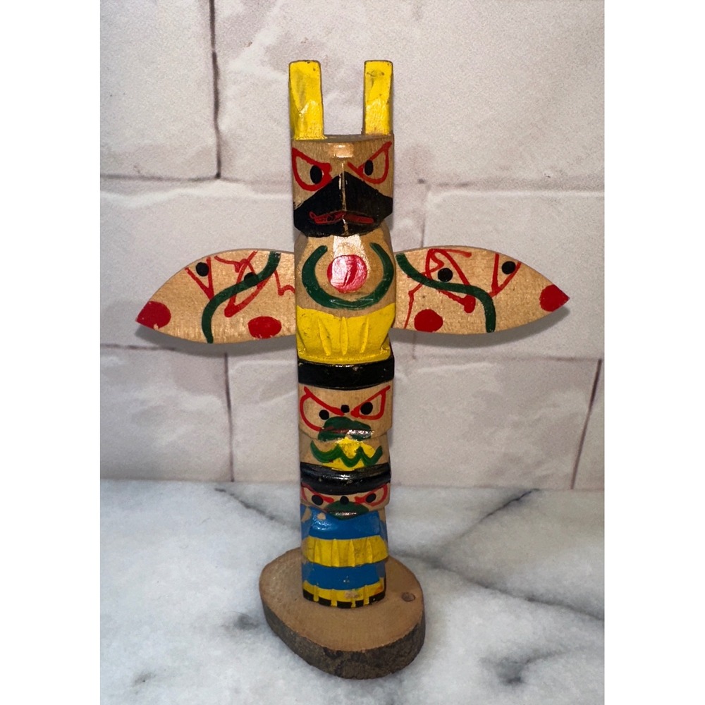 Vintage Wisconsin Dells Wooden Totem Pole Hand Painted Souvenir Folk Art 6in